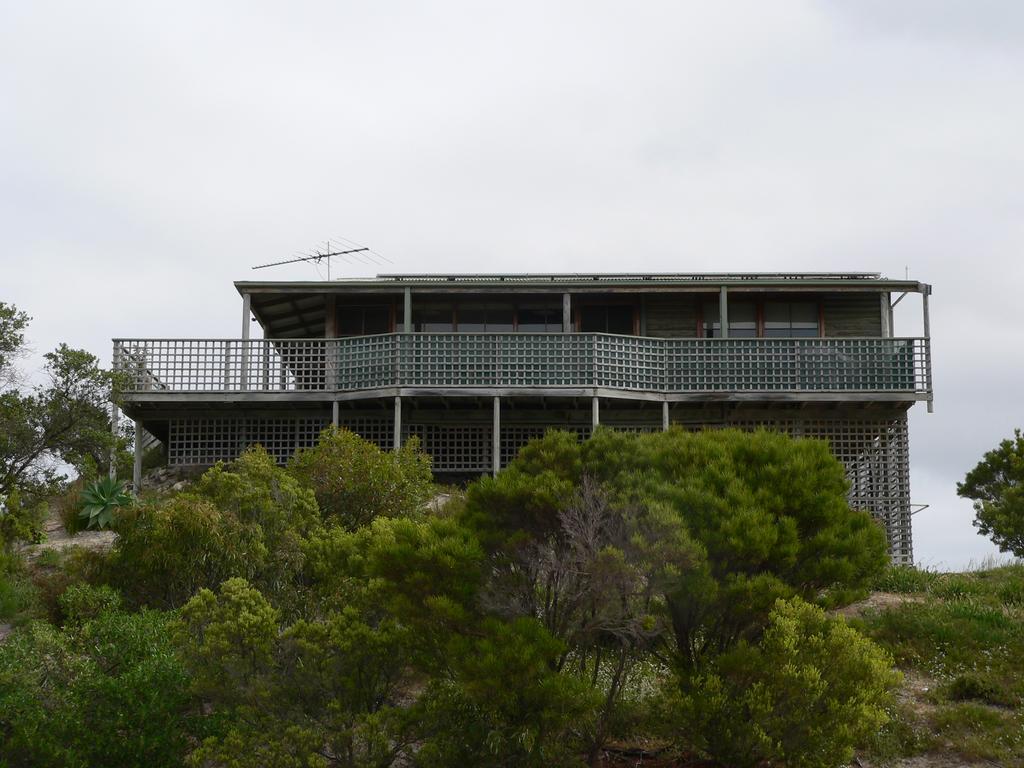 Lantauanan - The Lookout Villa Island Beach Exterior photo